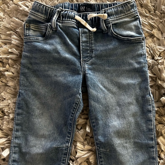 Kids Pull-On Slim Jeans - Picture 3 of 7